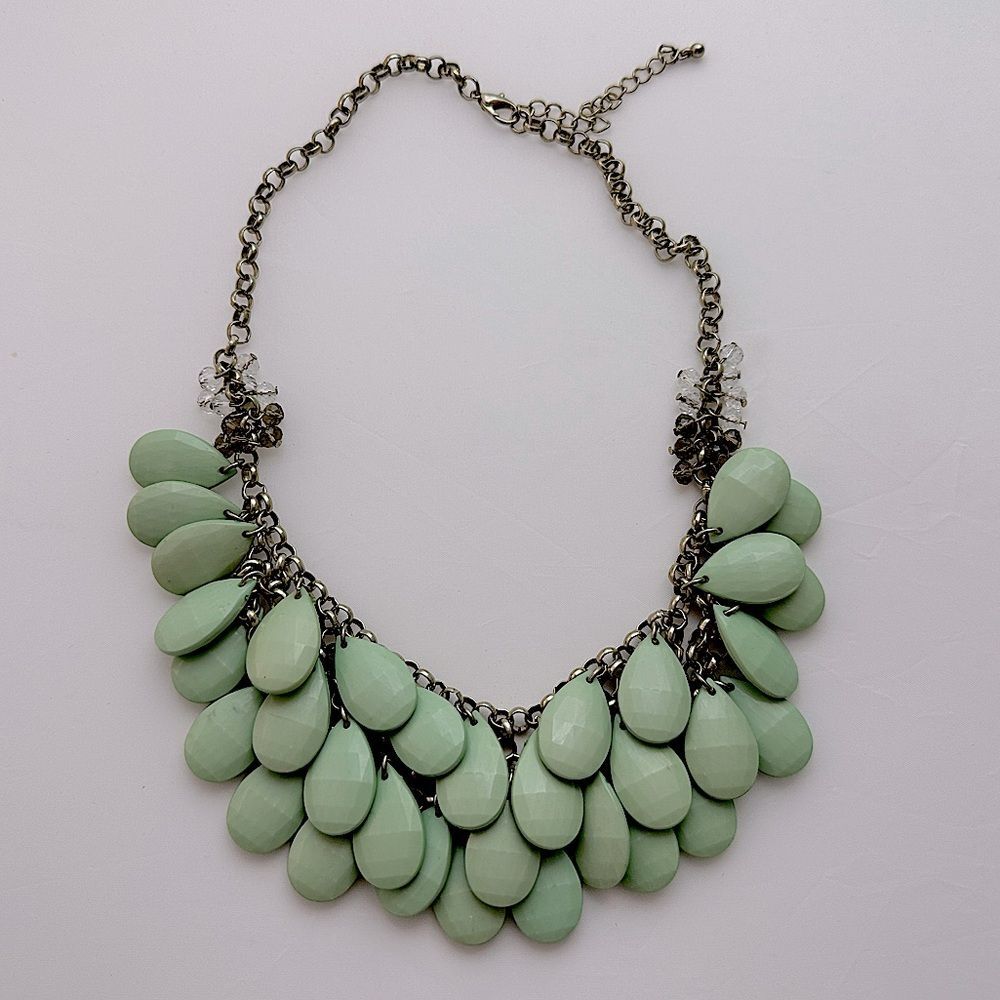 Sea Green Chunky Bead Statement Bib Necklace | Francesca’s Collection